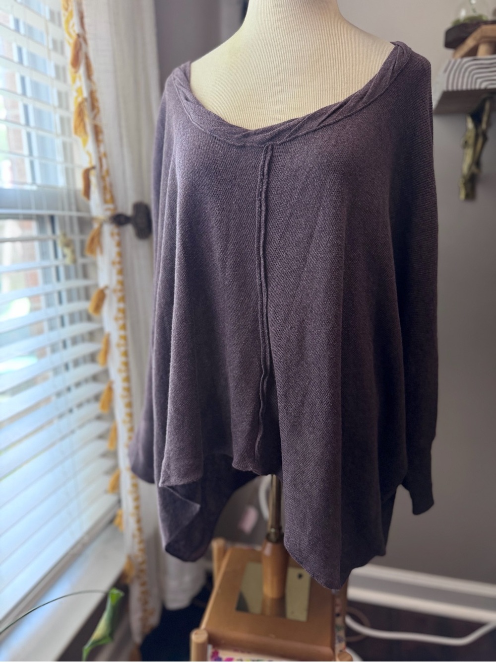 Free People - Relaxed Scoop Neck Women's Top in Purple